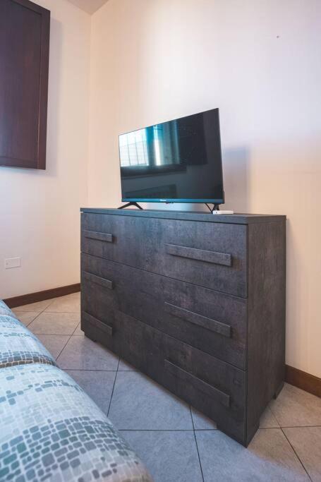 La Corte Apartment Monza - Milano + Free Wi-Fi Lissone Eksteriør bilde
