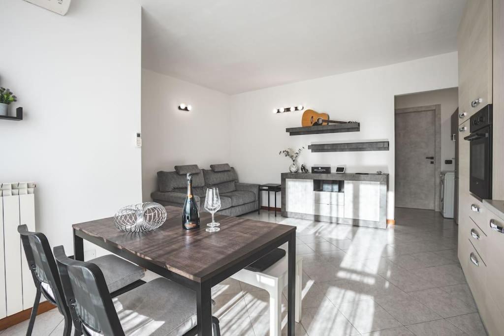 La Corte Apartment Monza - Milano + Free Wi-Fi Lissone Eksteriør bilde